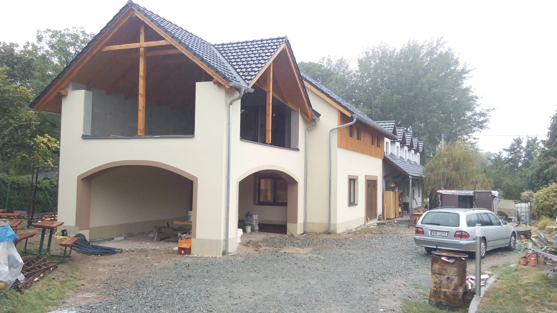 Rodinný dům na klíč — ukázka stavební realizace 2, Hradec Králové