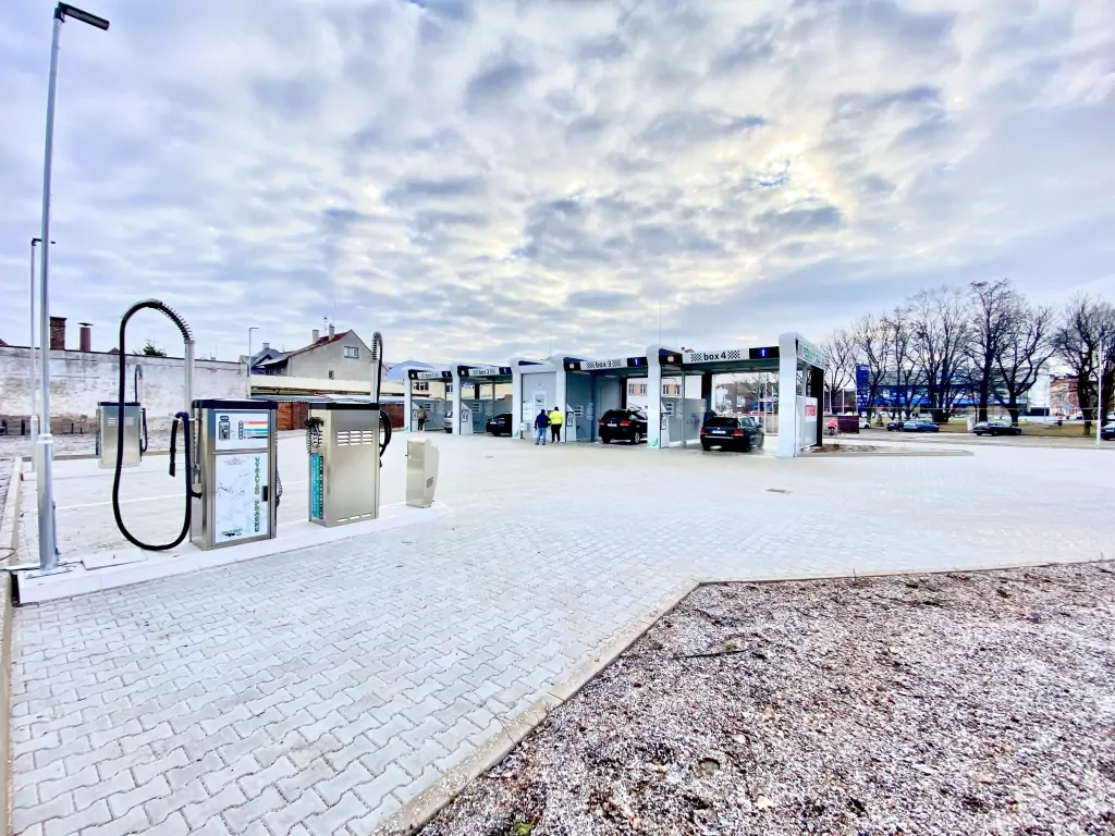 Občanské a průmyslové stavby — ukázka stavební realizace 2, Hradec Králové