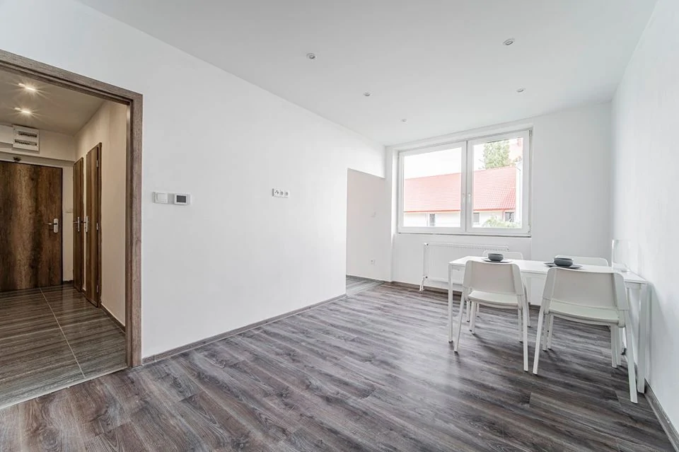 Rekonstrukce bytu — ukázka stavební realizace 4, Hradec Králové